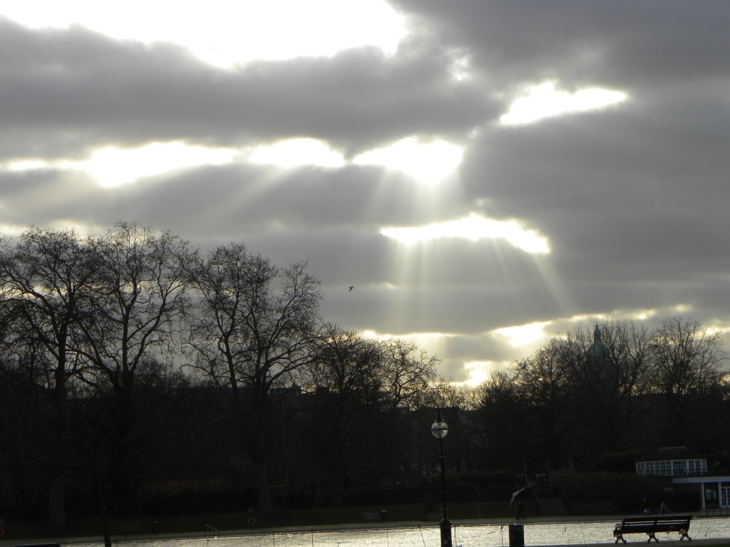 Sky over Hyde Park by oldjosh