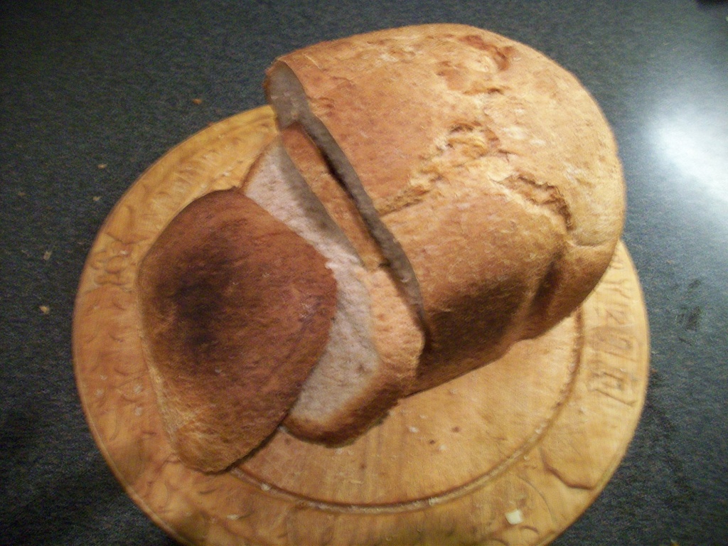 Fresh baked bread by lellie