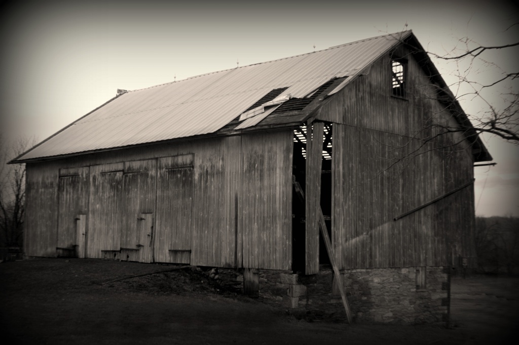 This Old Barn by digitalrn