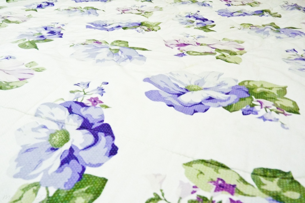 Bed Sheet by mauirev