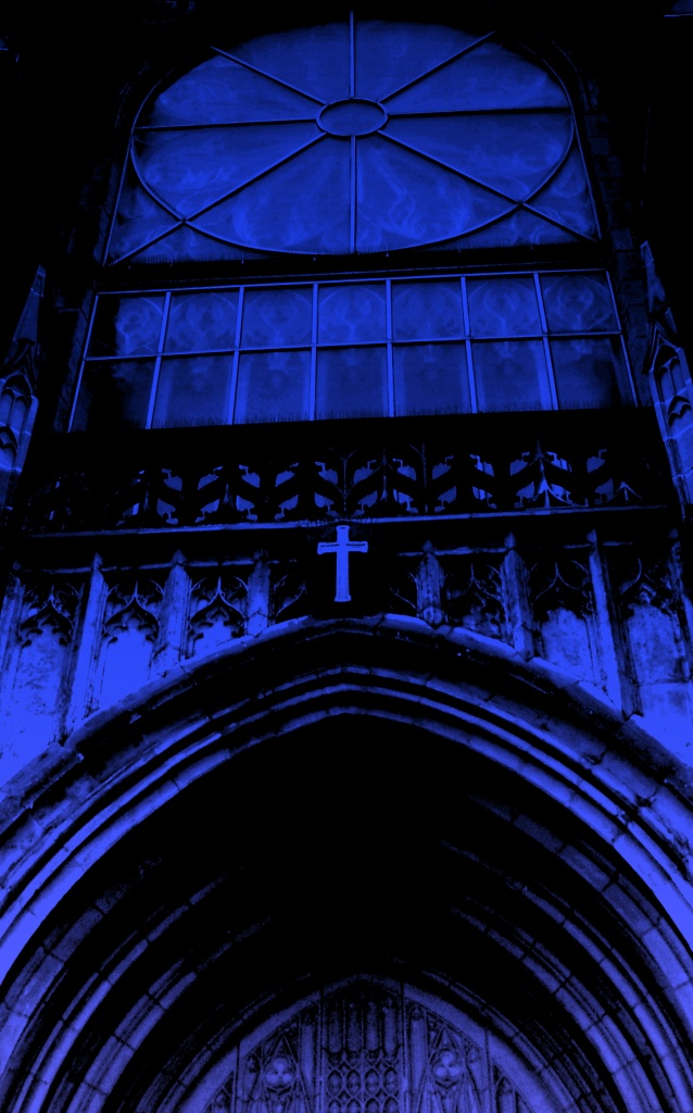 Akron Gothic by yentlski