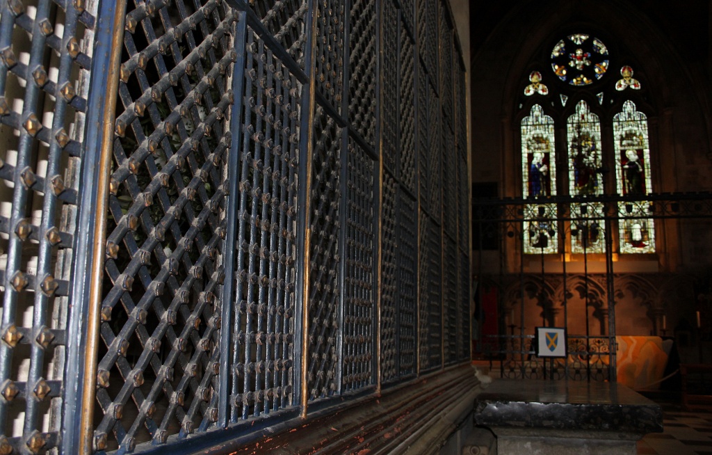 Inside St. Alban's cathedral by dulciknit