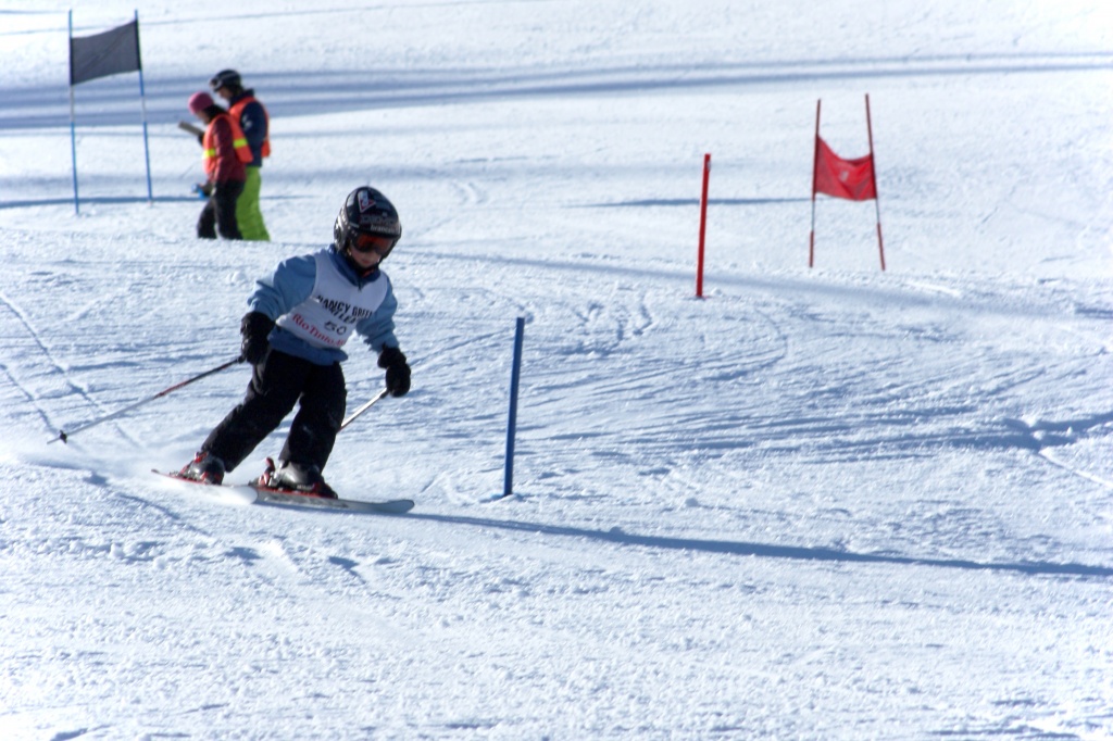 Ski racer by kiwichick