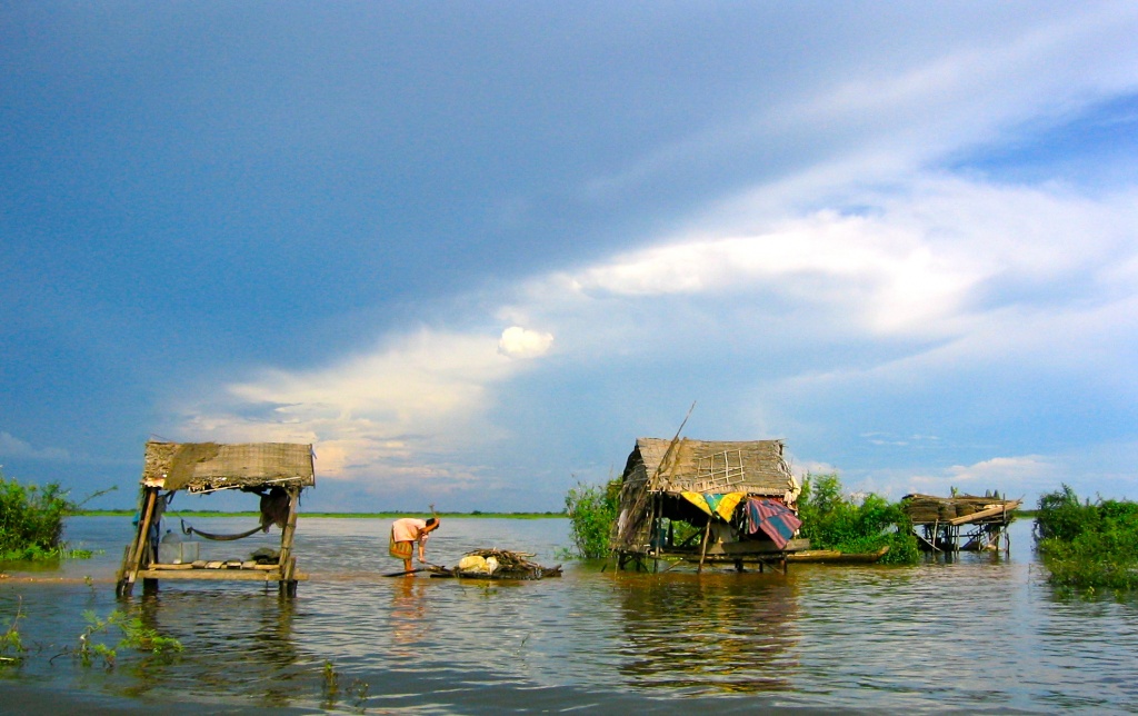 Tonle Sap, Cambodia by lbmcshutter