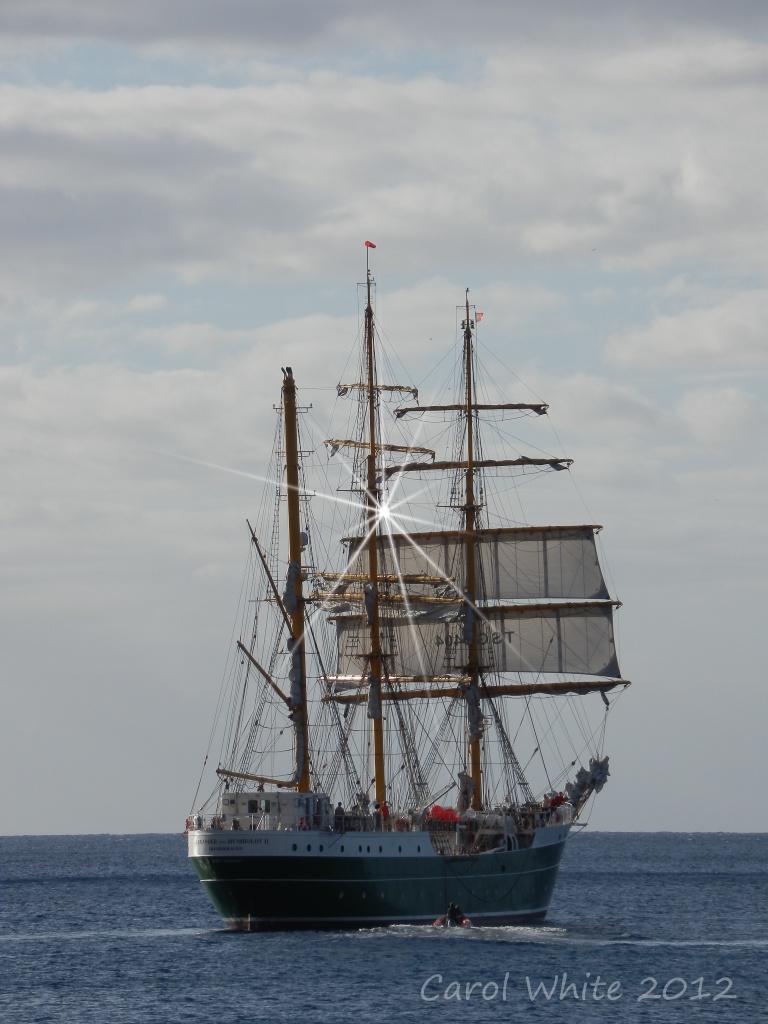 Sailing Ship by carolmw