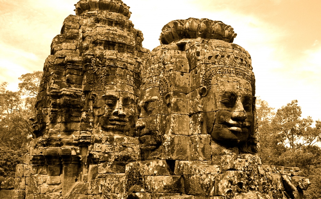 The Bayon (again) by lbmcshutter