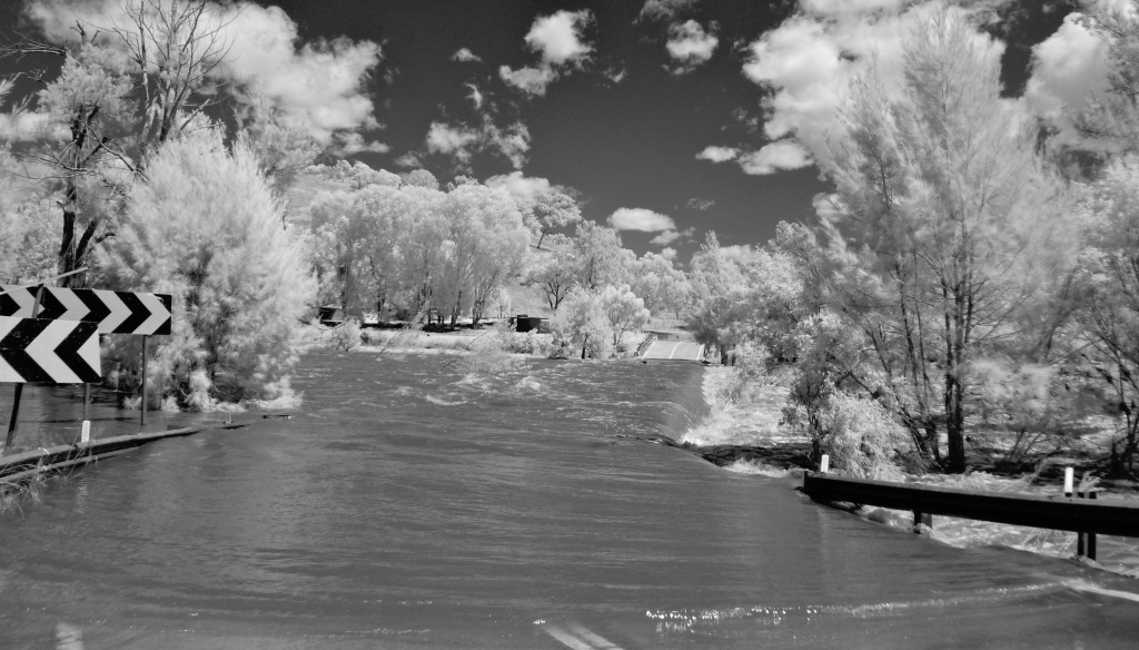 Uriarra Crossing flooded - Canberra - Infra red photography by lbmcshutter