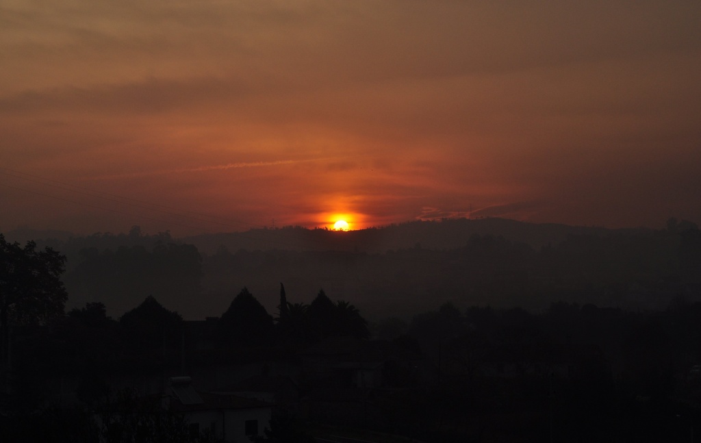 Sunrise by philbacon