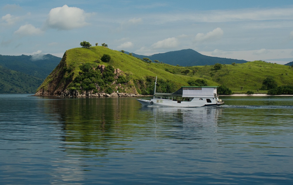 Sailing the Komodo National Park by lily