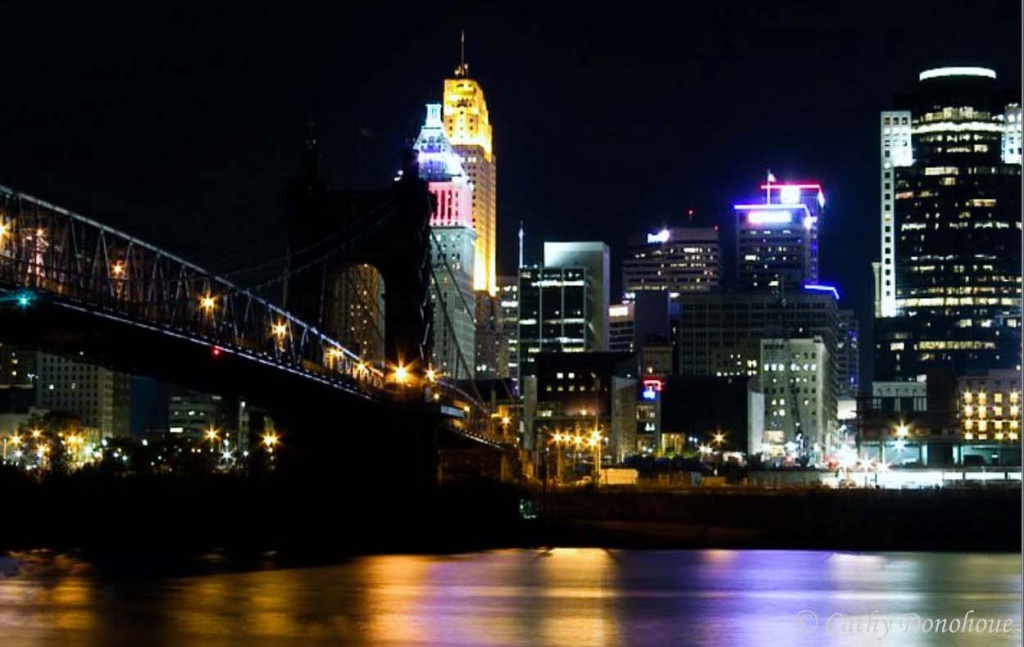 Cincinnati by Night by cdonohoue