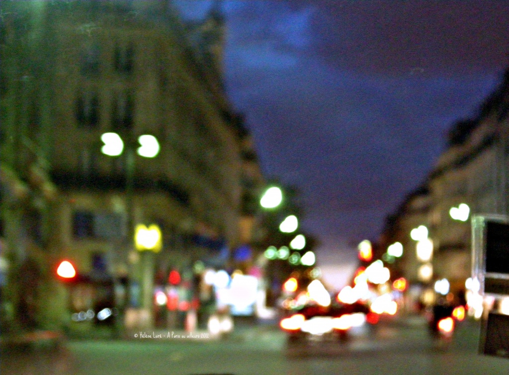 Abstract rue de Rivoli by parisouailleurs