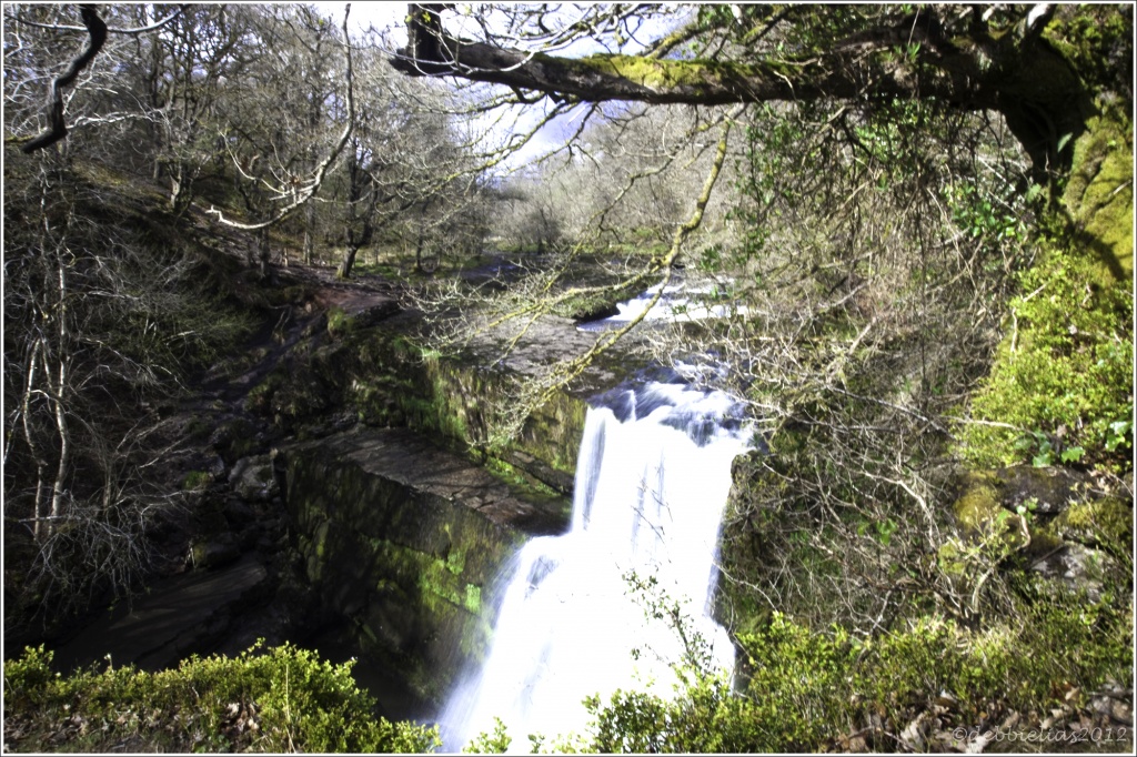 22.4.12 Sgwd Clun-gwyn waterfall by stoat