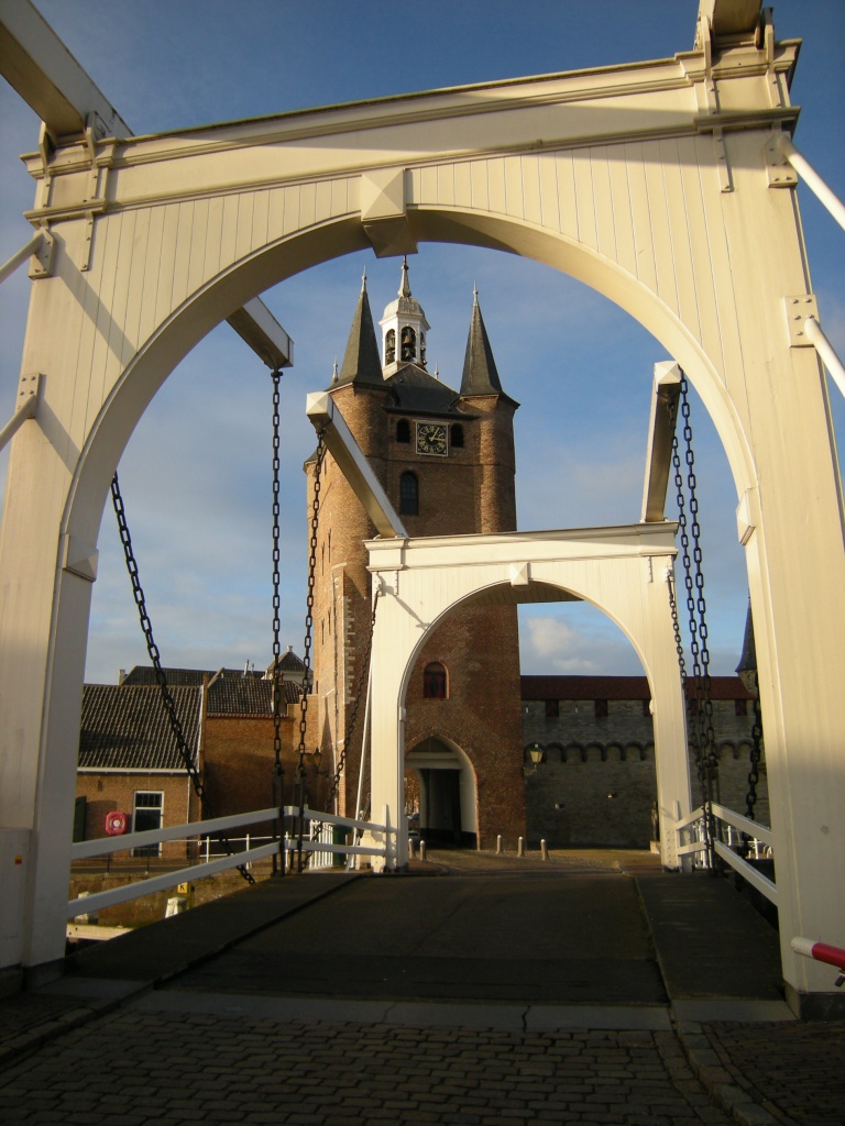 Zuidhavenpoort ( South-harbour-gate ) Zierikzee by pyrrhula