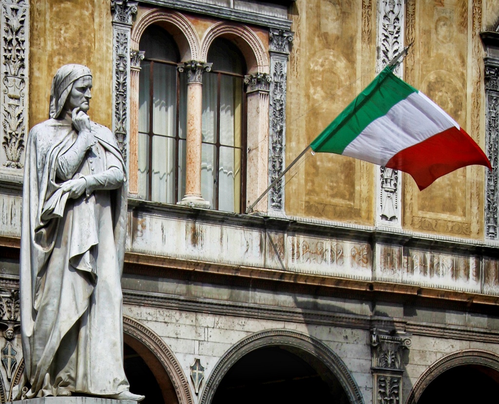 Italy - Verona - Piazza dei Signori by ltodd