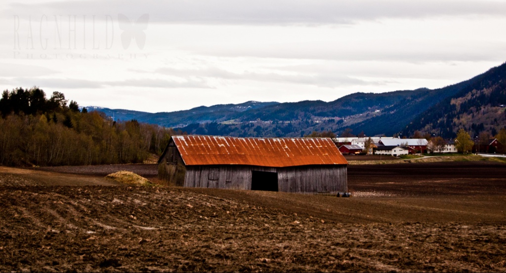 An old barn by ragnhildmorland
