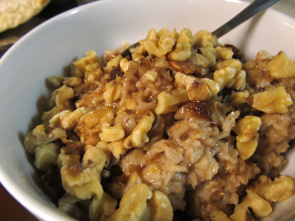 Oatmeal with raisins and walnuts. by houser934
