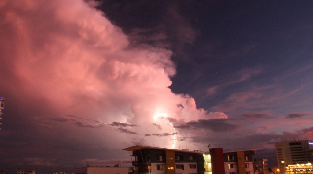 Darwin skyline from my balcony -  summer lightning by lbmcshutter