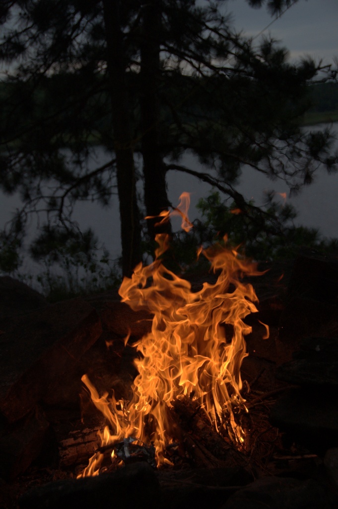 The Camp fire (camping trip #4 of a series) by jayberg