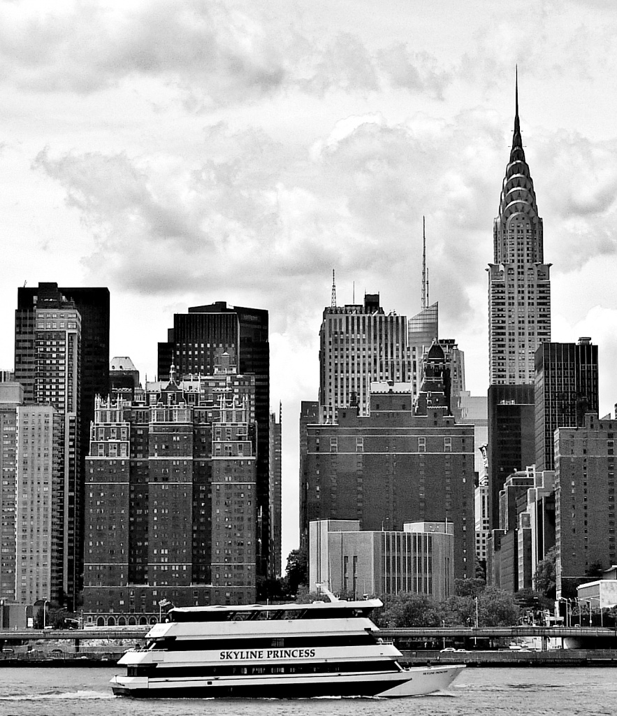 Chrysler Building  by soboy5