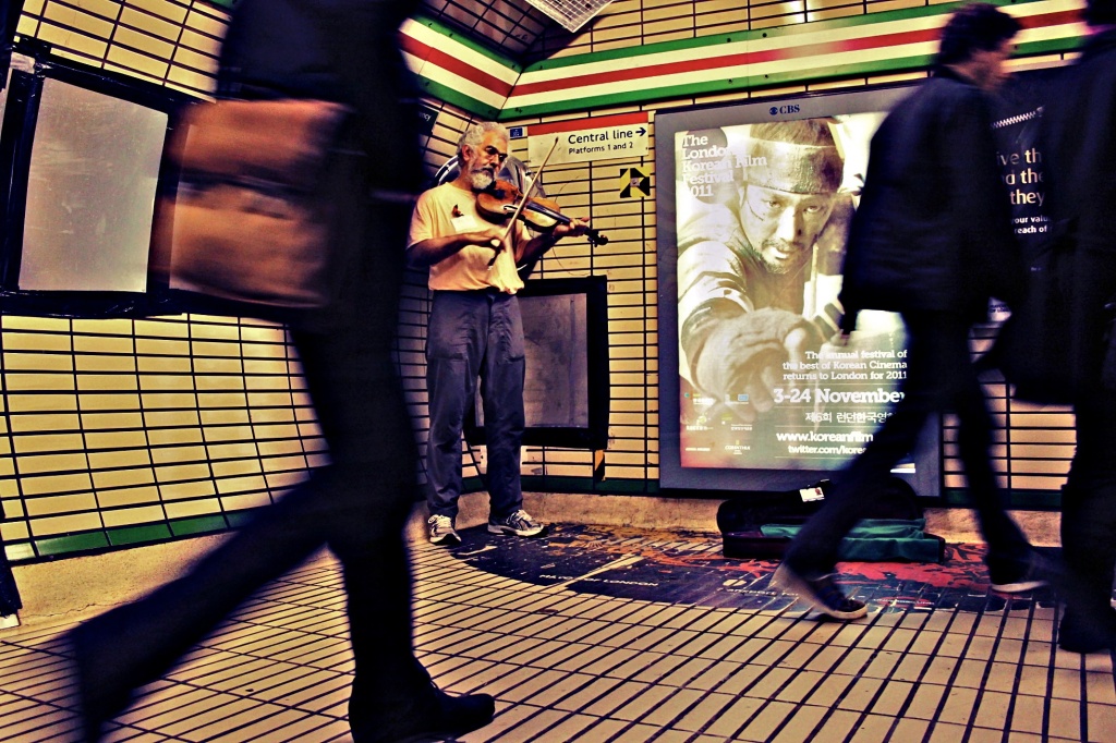 Fiddler on the Tube by rich57