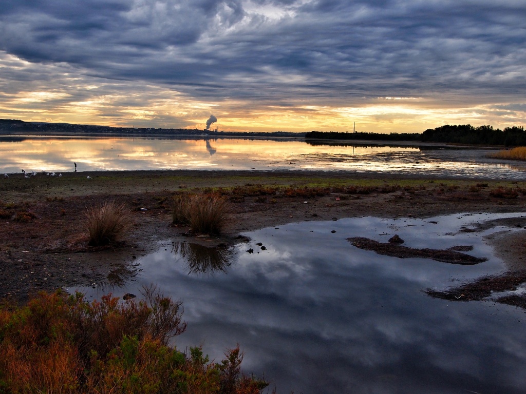 Distant smokestack by peterdegraaff