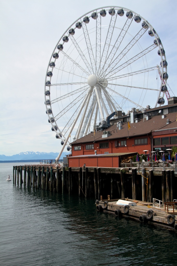 Seattle's Newest Landmark! by whiteswan