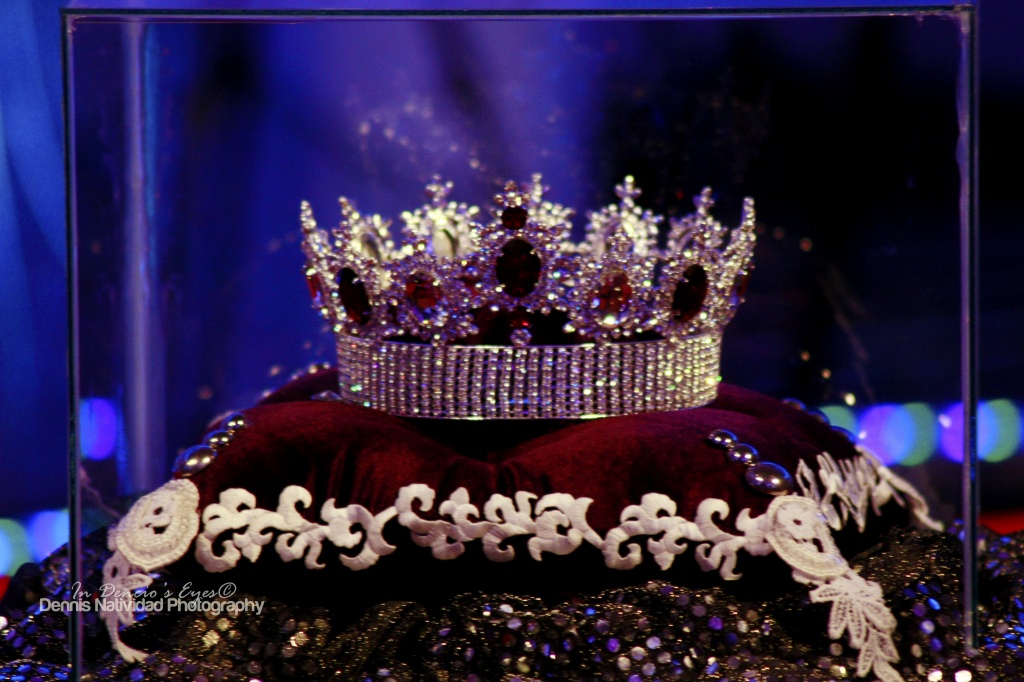 Miss World Philippines Crown by iamdencio