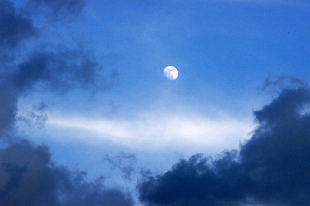 Moon and clouds by danette