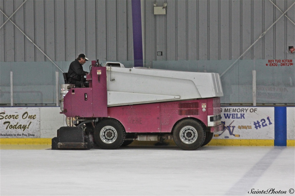 Zamboni in action by stcyr1up