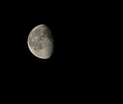 9th Jul 2012 - Speckled Egg Moon