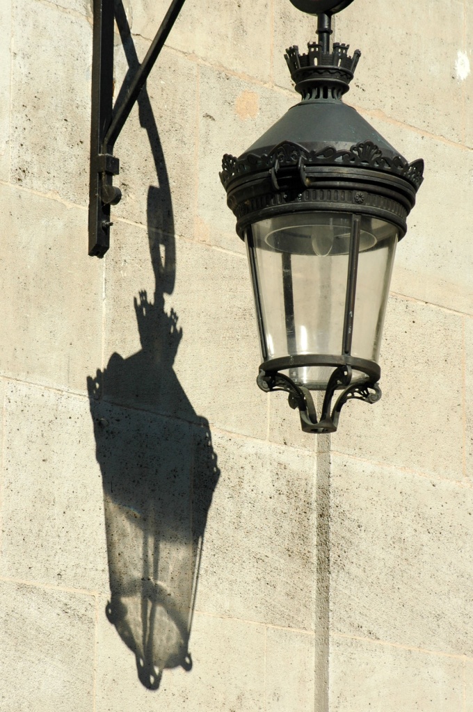Shadow by parisouailleurs