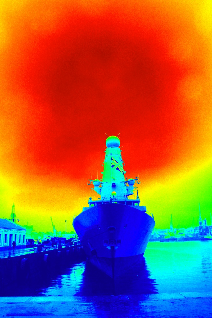 HMS Dauntless by eleanor