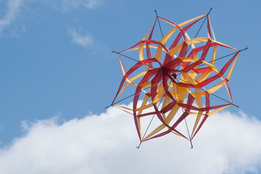 Pinwheel kite by dulciknit
