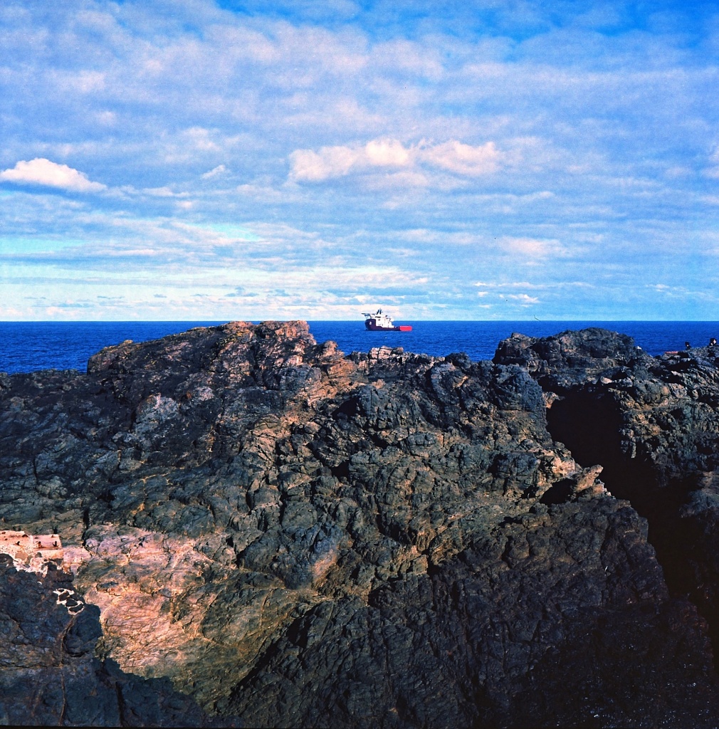 Anchored off the rocks by peterdegraaff