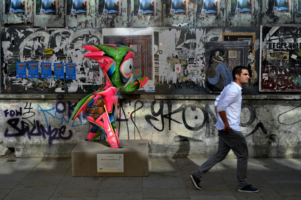 Graffiti Mandeville by andycoleborn
