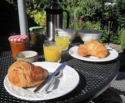 28th Jul 2012 - alfresco breakfast