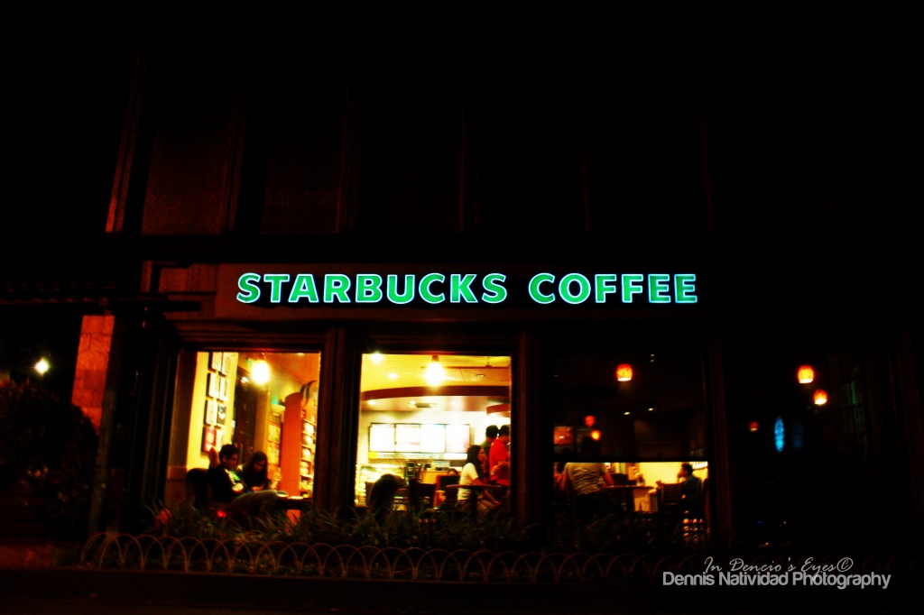 Starbucks Coffee by iamdencio