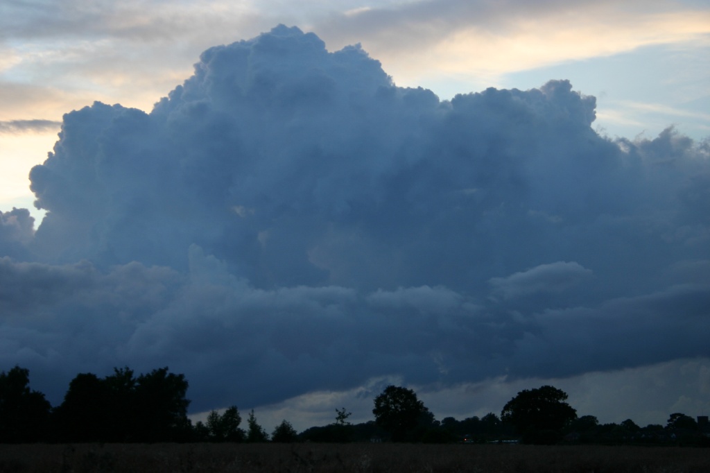 Foreboding sky by shepherdman