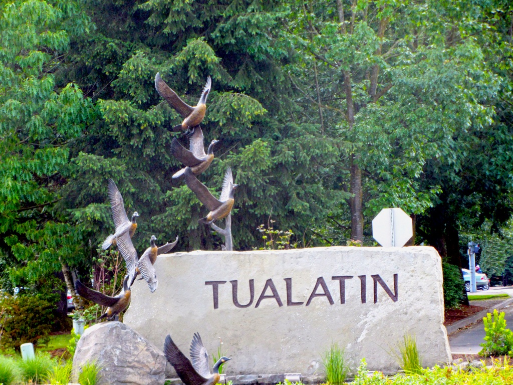 Entrance to Tualatin by hjbenson