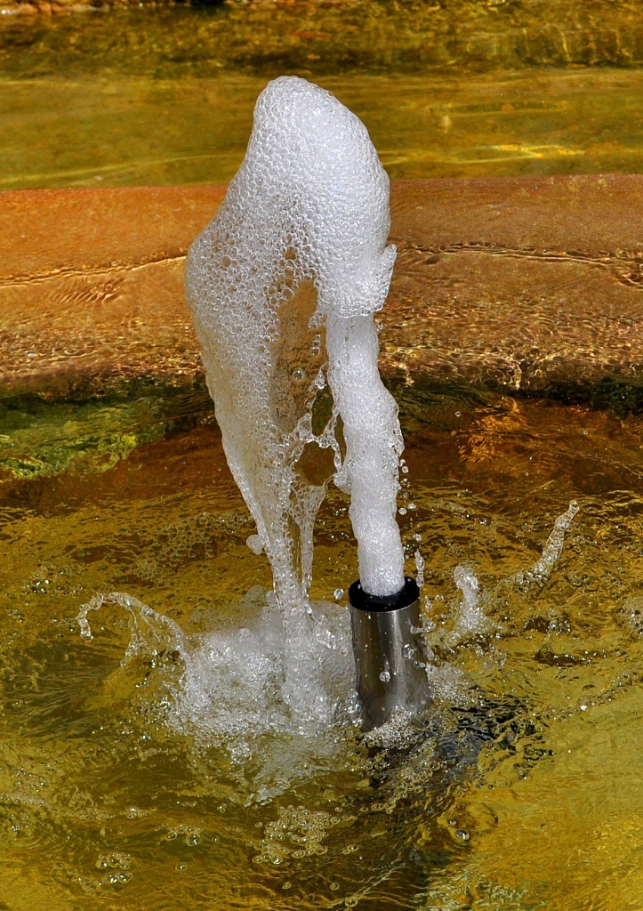 Fountain... by philbacon