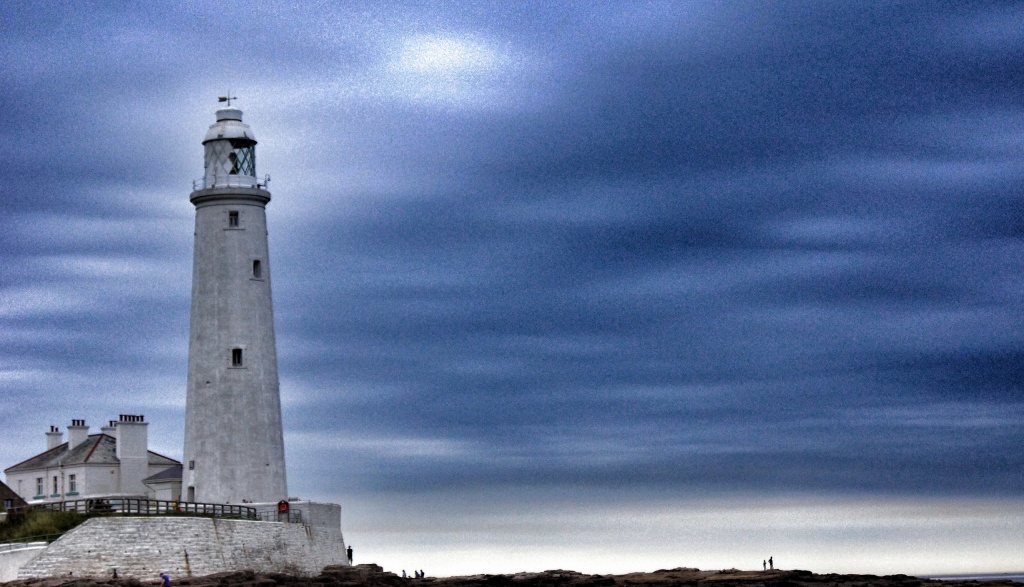 St Mary's Lighthouse by jesperani