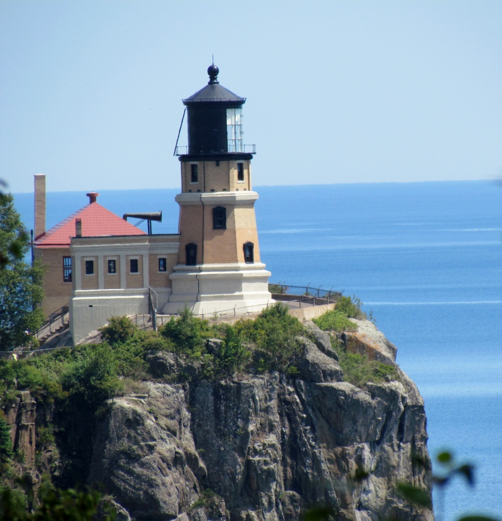 Split Rock Lighthouse by juletee