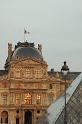 10th Sep 2012 - Golden reflection at Le Louvre