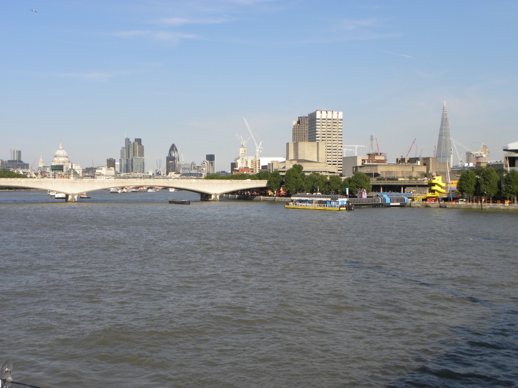 The city from Hungerford Bridge by oldjosh