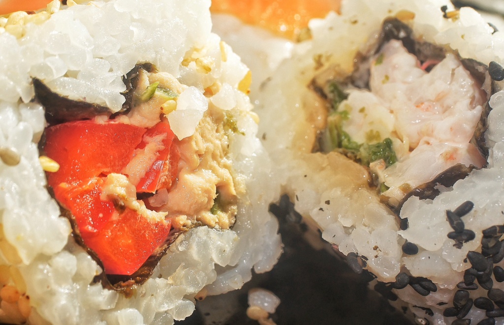 Mmmmm!!! Sushi!! by jesperani