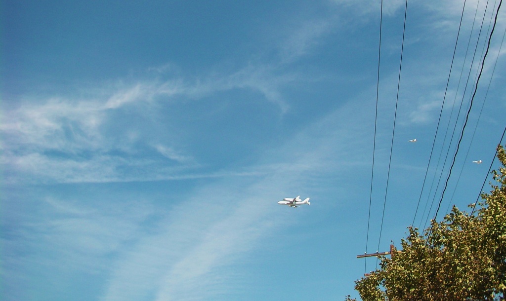 Space Shuttle Endeavor, plus chasers by pasadenarose