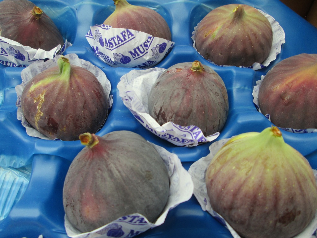 Day 6: Purple - figs for sale at Winchester Market by quietpurplehaze
