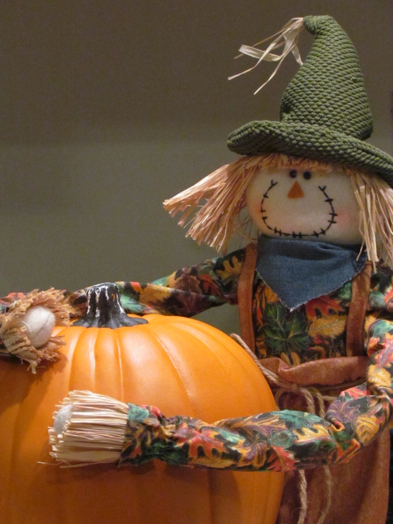 Scarecrow Pumpkin by juletee