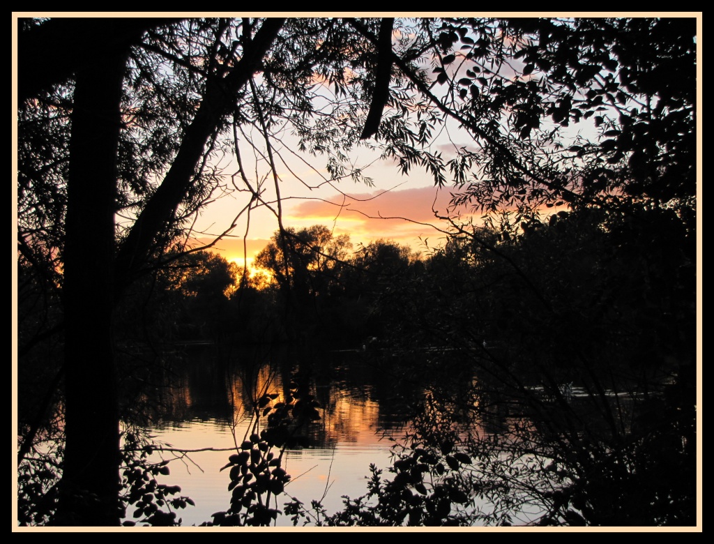 Sunset at Paxton lakes by busylady
