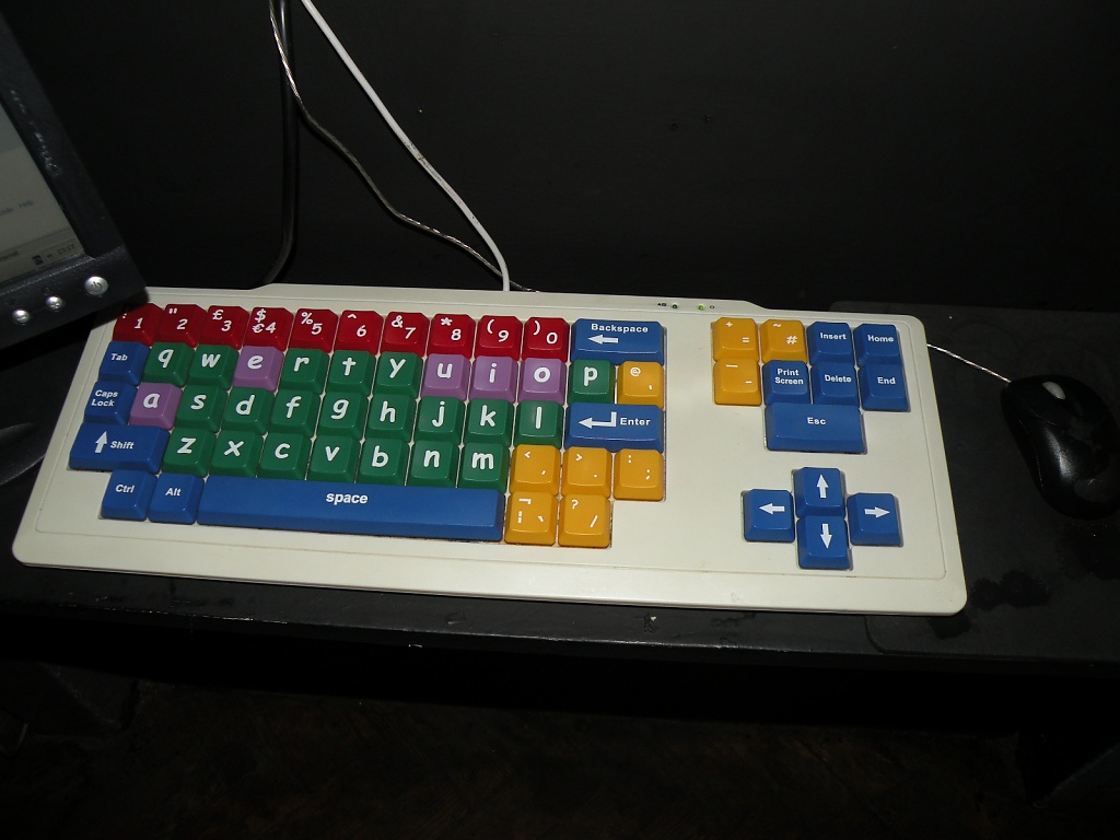 Kiddie keyboard? by manek43509